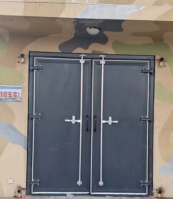 城固工业平开门